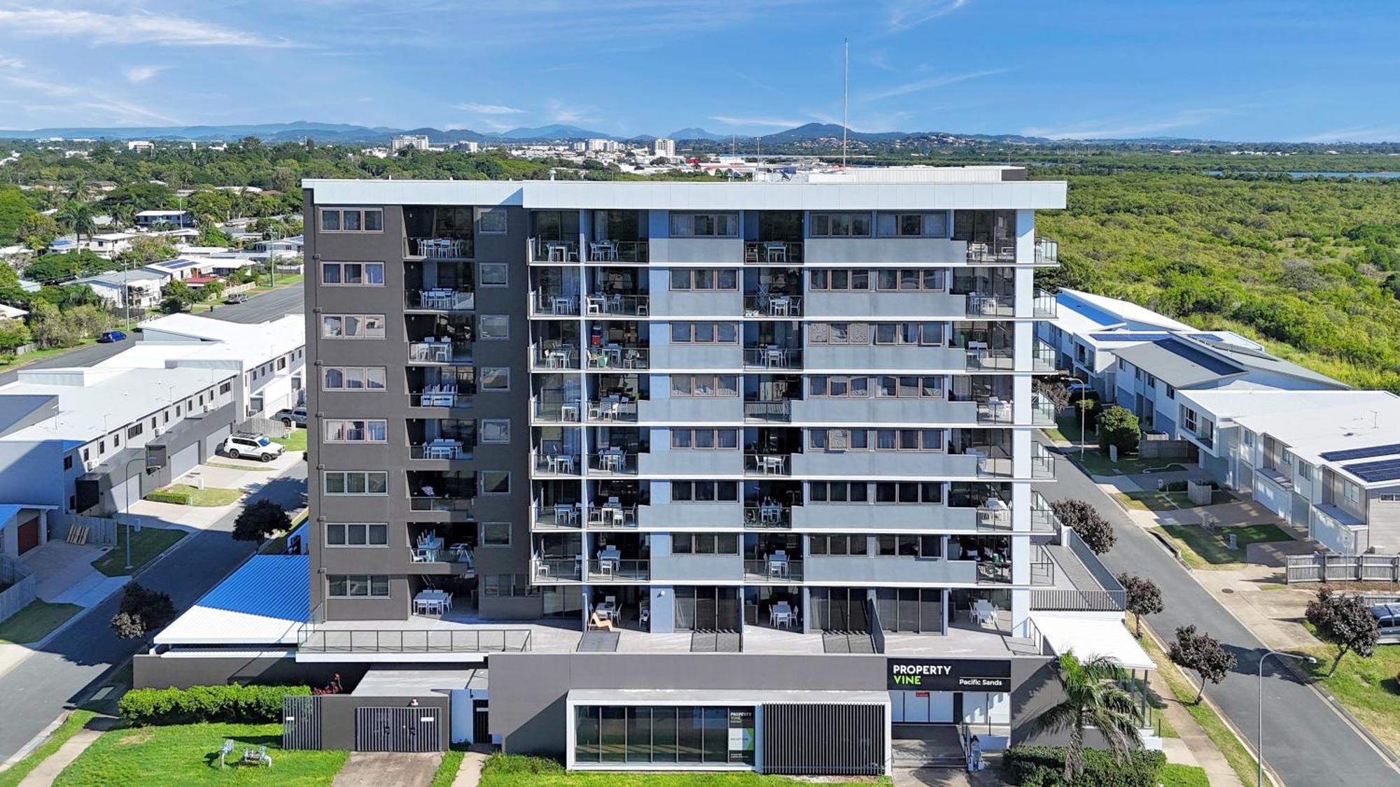 Pacific Sands Apartments Mackay Bagian luar foto