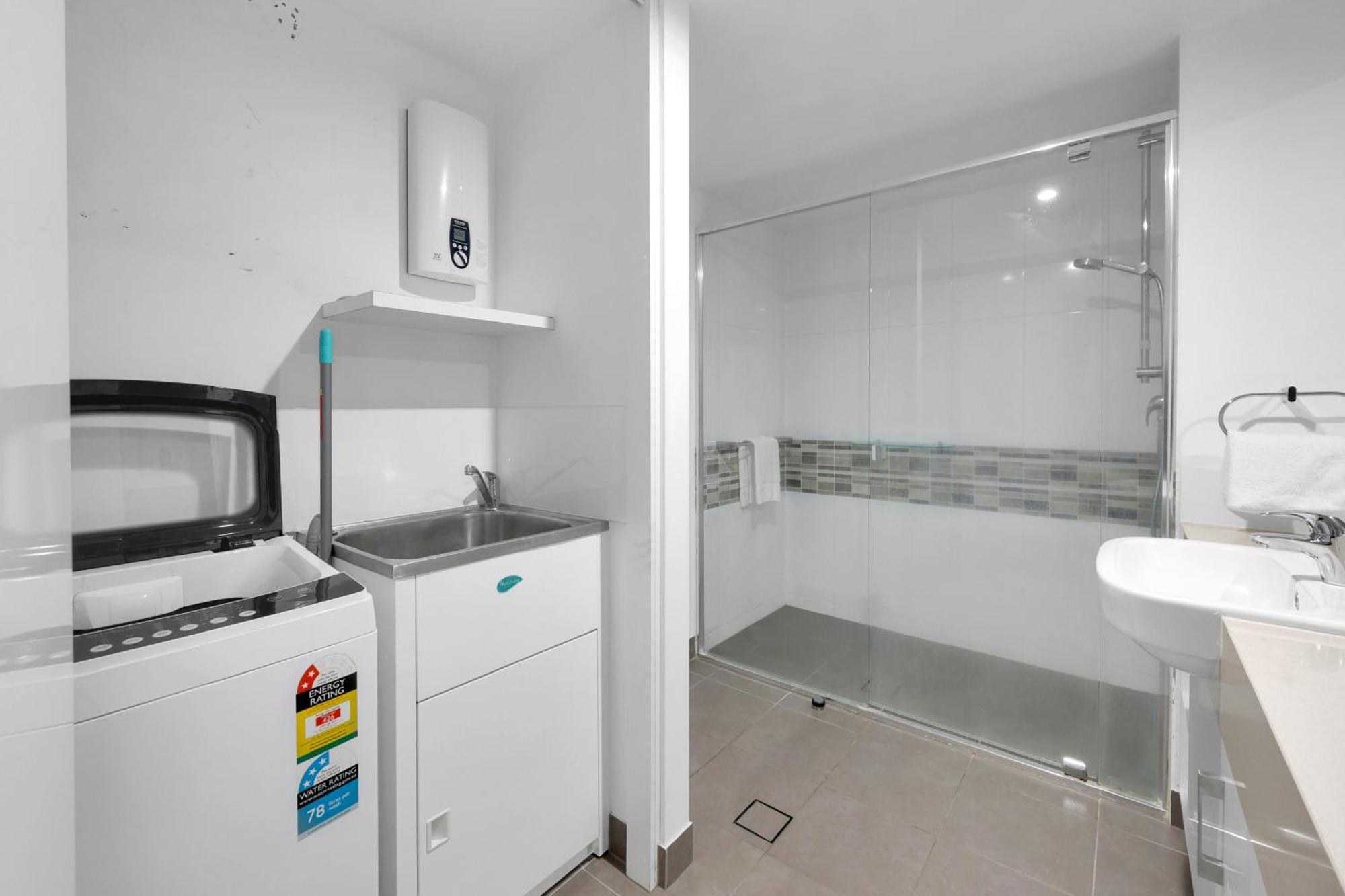 Pacific Sands Apartments Mackay Bagian luar foto