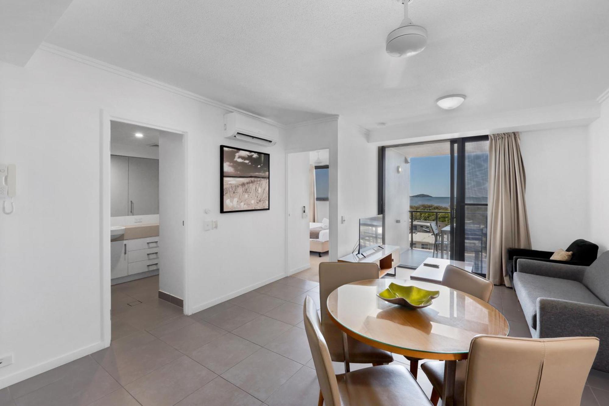 Pacific Sands Apartments Mackay Bagian luar foto