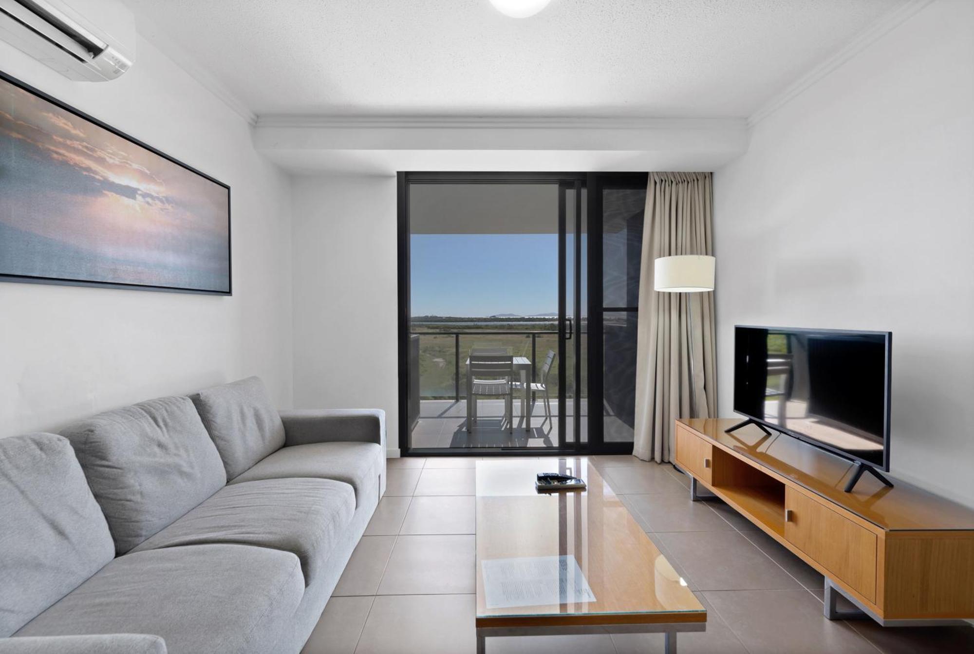 Pacific Sands Apartments Mackay Bagian luar foto