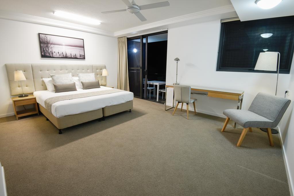 Pacific Sands Apartments Mackay Bagian luar foto