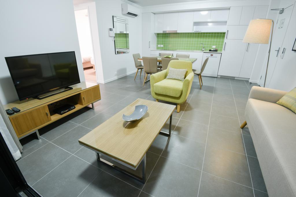 Pacific Sands Apartments Mackay Bagian luar foto