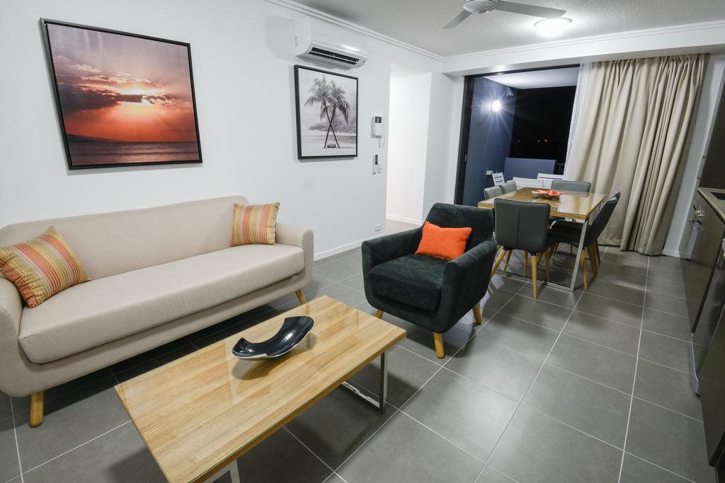 Pacific Sands Apartments Mackay Bagian luar foto