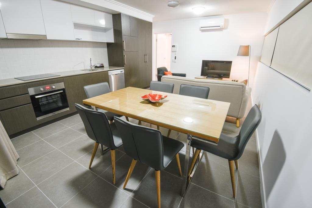 Pacific Sands Apartments Mackay Bagian luar foto