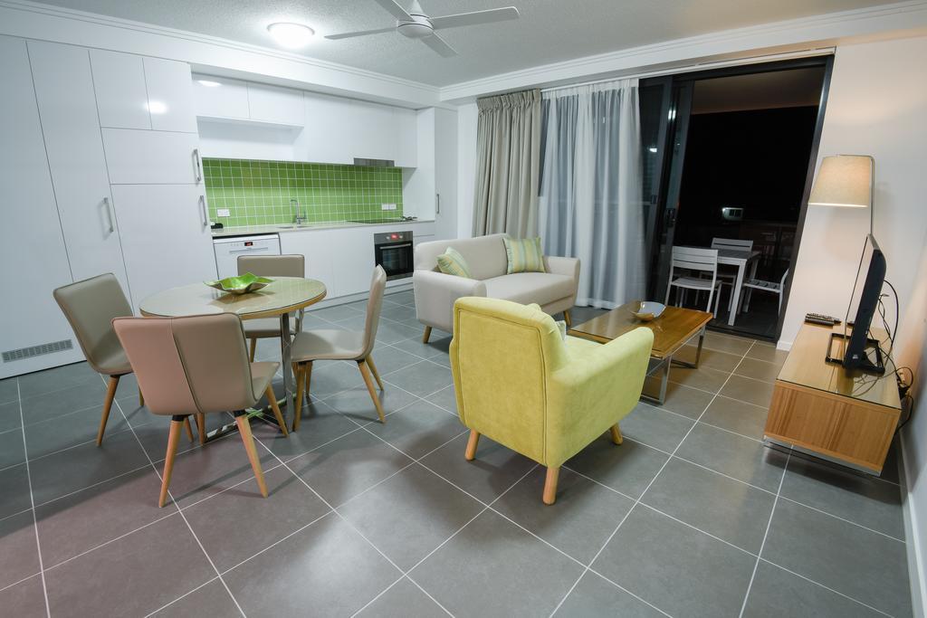 Pacific Sands Apartments Mackay Bagian luar foto