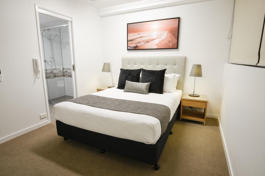 Pacific Sands Apartments Mackay Bagian luar foto