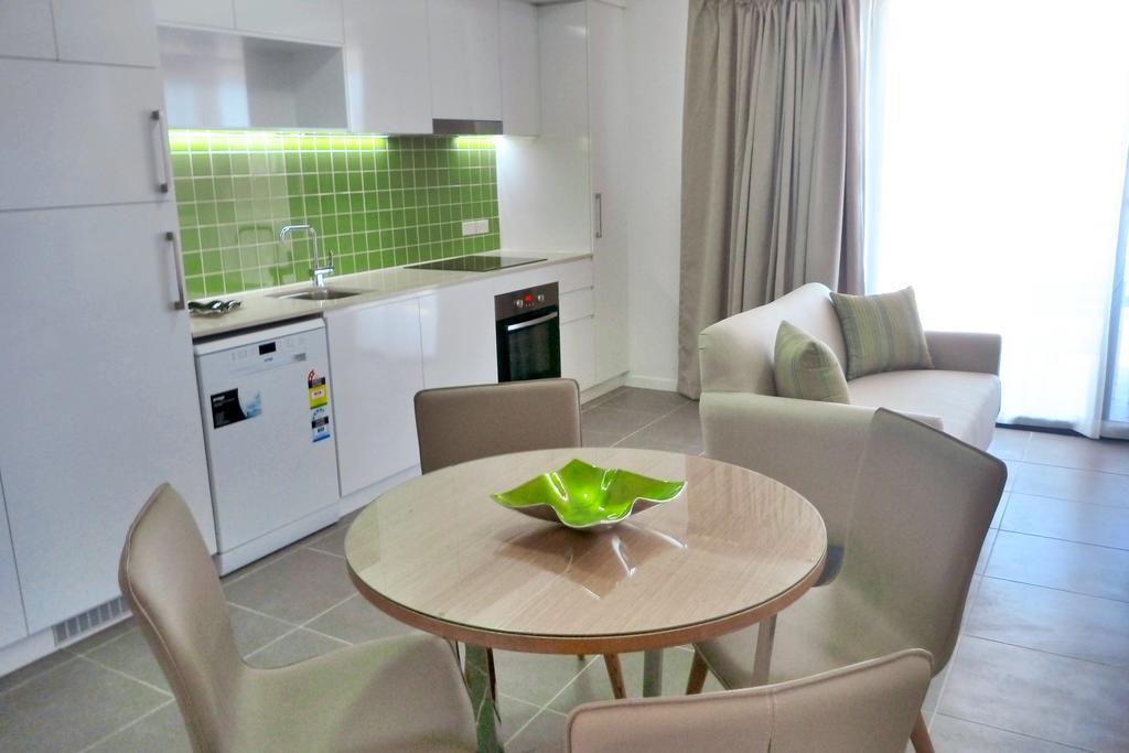 Pacific Sands Apartments Mackay Ruang foto